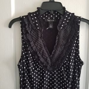 White House black Market Top M